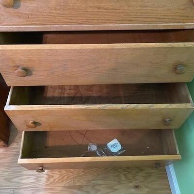 LOT#49B2: Antique F&H Tiger Oak Chest of Drawers