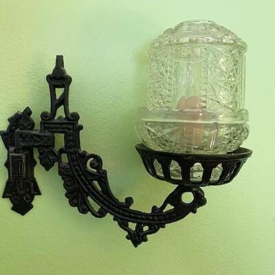 LOT#58D: Fairy Lantern