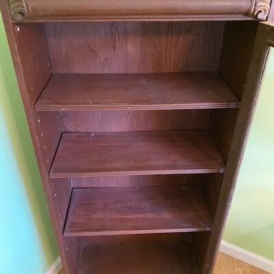 LOT#59B2: Vintage Oak Display Cabinet