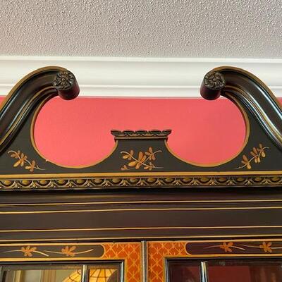 LOT#74L: Chinoiserie Breakfront