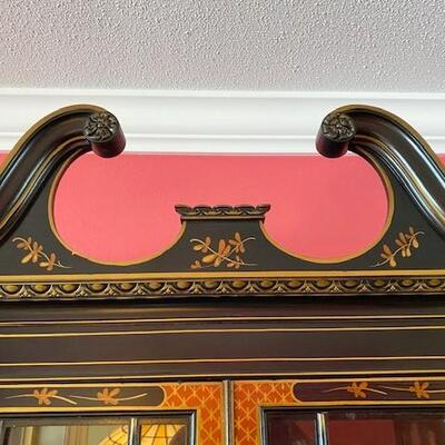LOT#74L: Chinoiserie Breakfront