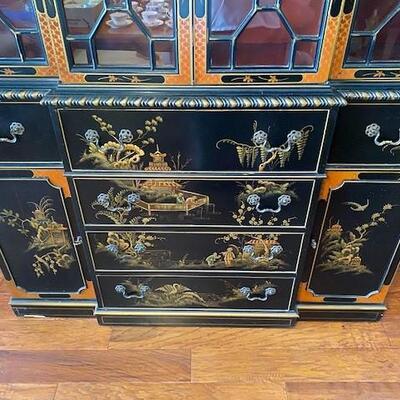 LOT#74L: Chinoiserie Breakfront