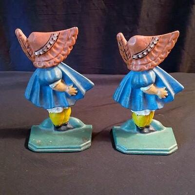 LOT#83D: Pair of Hubley Cast Iron Sunbonnet Sue Bookends