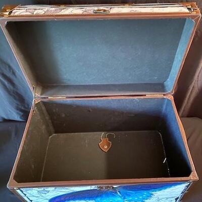 LOT#110D: Butterfly Trunk