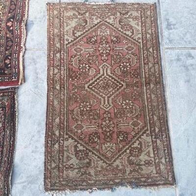 LOT#116G: Wool Rug Lot #1