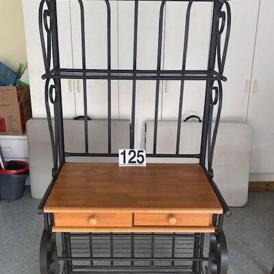 LOT#125G: Baker's Rack