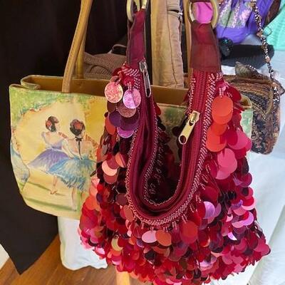 LOT#137D: Mega Purse Lot