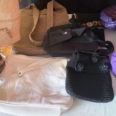 LOT#137D: Mega Purse Lot