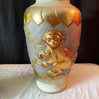 LOT#142D: Monkey DÃ©cor Lot #1