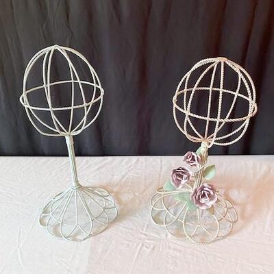 LOT#149D: Hat Stand Lot