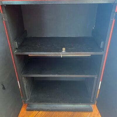 LOT#179L: Chinoiserie Cabinet