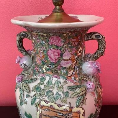 LOT#180L:  Converted Famile Rose Lamp