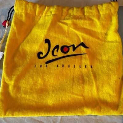 LOT#192L: Icon Leather Purse
