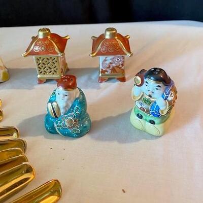 LOT#194L: Assorted Ceramic Lot #3