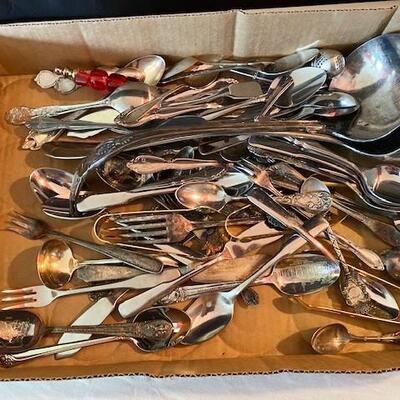 LOT#195L: Assorted Flatware Lot