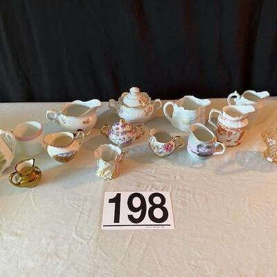 LOT#198L: Assorted Sugar and Creamer Lot
