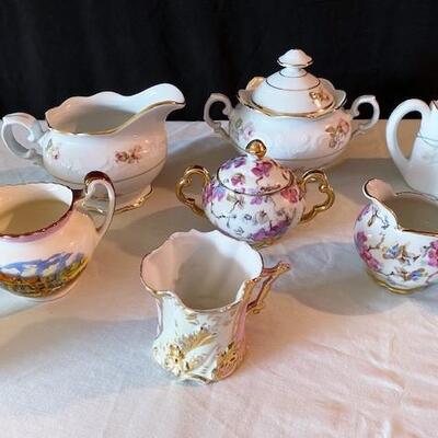 LOT#198L: Assorted Sugar and Creamer Lot