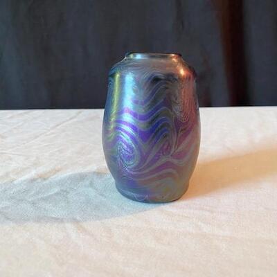 LOT#199L: Attributed to Loetz Vase