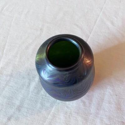 LOT#199L: Attributed to Loetz Vase