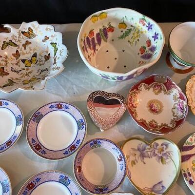 LOT#200L: Assorted Ceramic Lot #4