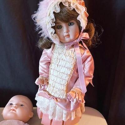 LOT#204L: Doll Lot #4