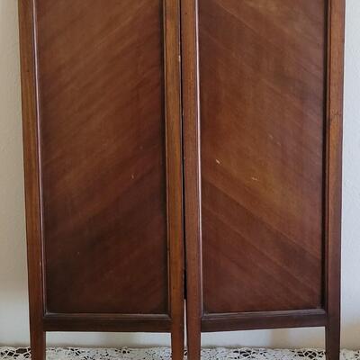 Lot 44: Small Vintage Folding Screen