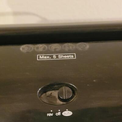 Lot 88: Aurora Paper Shredder