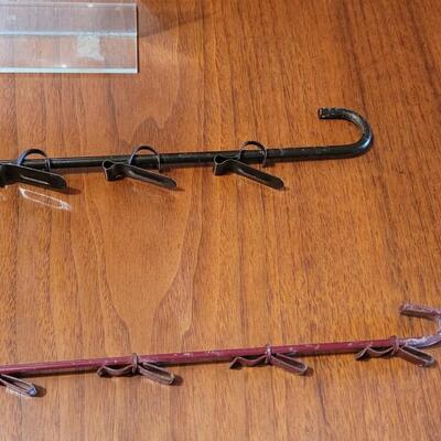 Lot 90: (4) Clip On Displays and Clear Acrylic Displays (2) Tall (2) Small