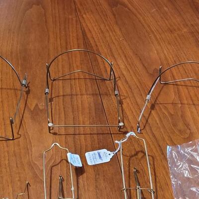 Lot 92: Plate Wall Hangers and Bowl StandsLot