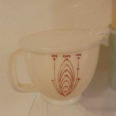 Lot 117: Tupperware Lot