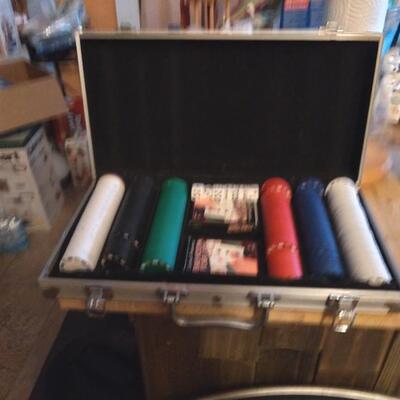 Aluminum  Case with  Poker Set