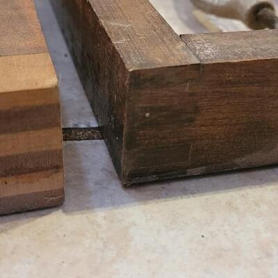 Lot 211: Vintage DEBOER MFG. Short Rails for Headboard and Foot Retail Display #3