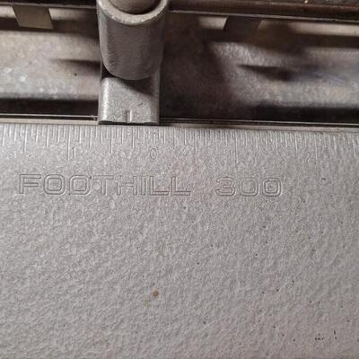 Lot 223: Hole Punches, Stapler and Staples