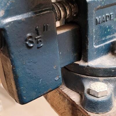 Lot 229: Vintage Sears Blue 3.5" Bench Vise - Made in the USA