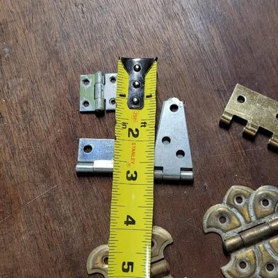 Lot 249: Hinges Lot