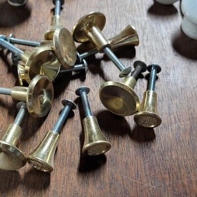 Lot 250: Pulls & Knobs Lot
