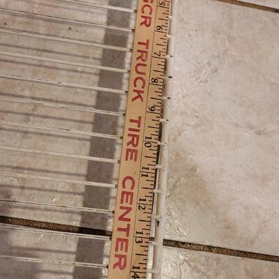Lot 302: (3) Metal Under Shelf Baskets and (1) White Metal Riser