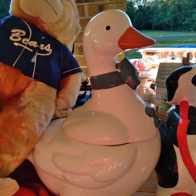 Goose cookie jar
