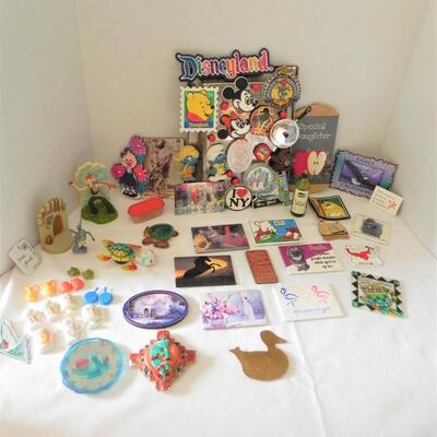 LARGE COLLECTION OF MAGNETS