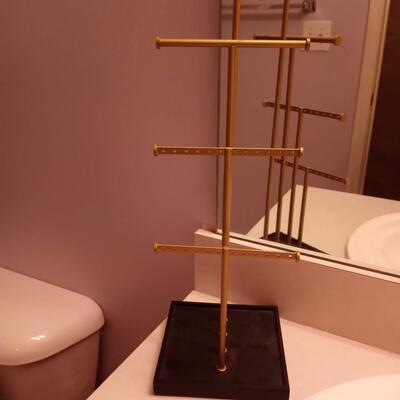 Jewelry holder and Bathroom dÃ©cor