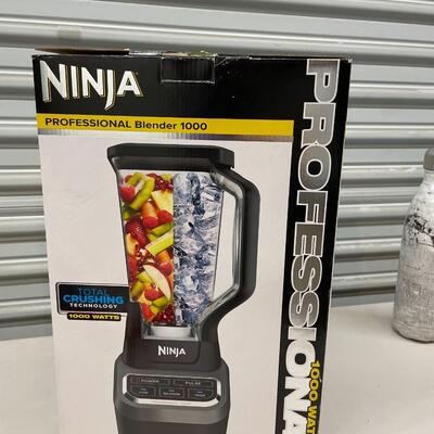 Ninja Professional Blender, New in Box
