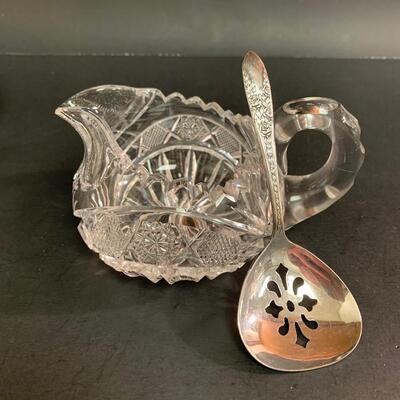 Lot 475: Elegant Crystal & Glassware Service Ware