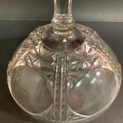 Lot 475: Elegant Crystal & Glassware Service Ware
