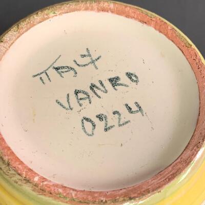 Lot 472: Vintage Pottery
