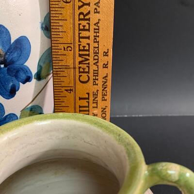 Lot 472: Vintage Pottery
