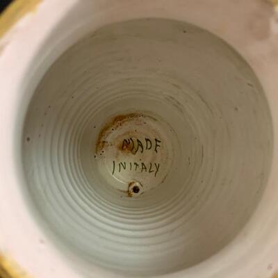 Lot 472: Vintage Pottery