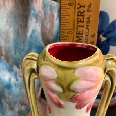 Lot 472: Vintage Pottery