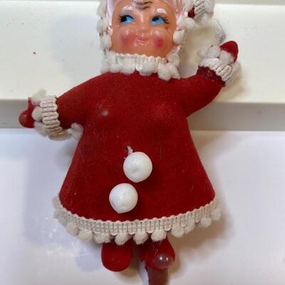 Lot 350: Vintage Santa & Mrs. Claus: Felt Figurines & Ceramic Candle Huggers