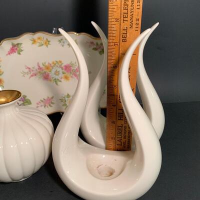 Lot 25: MCM Lenox Tulip Leaf Candlestick Holders, 24k Gold Trimmed Vase & Floral Candy Dish