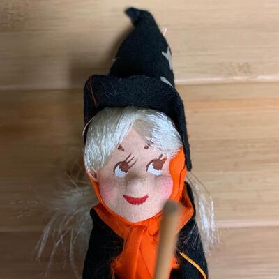 Lot 199: Vintage Halloween: Napco Spaghetti Trim Vase & Flying Witch